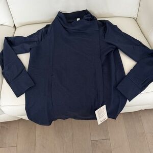 NWT - Lululemon Navy Coastal Wrap Size 12
